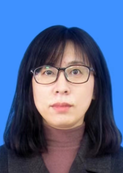 亢莹.jpg